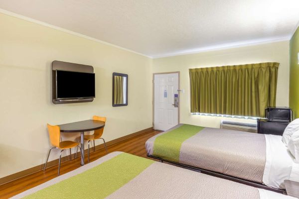 HUNTINGTON INN (Pea Ridge)